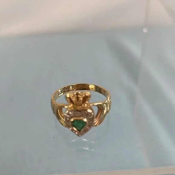 14ktCladdagh With Diamond And Emerald Ring