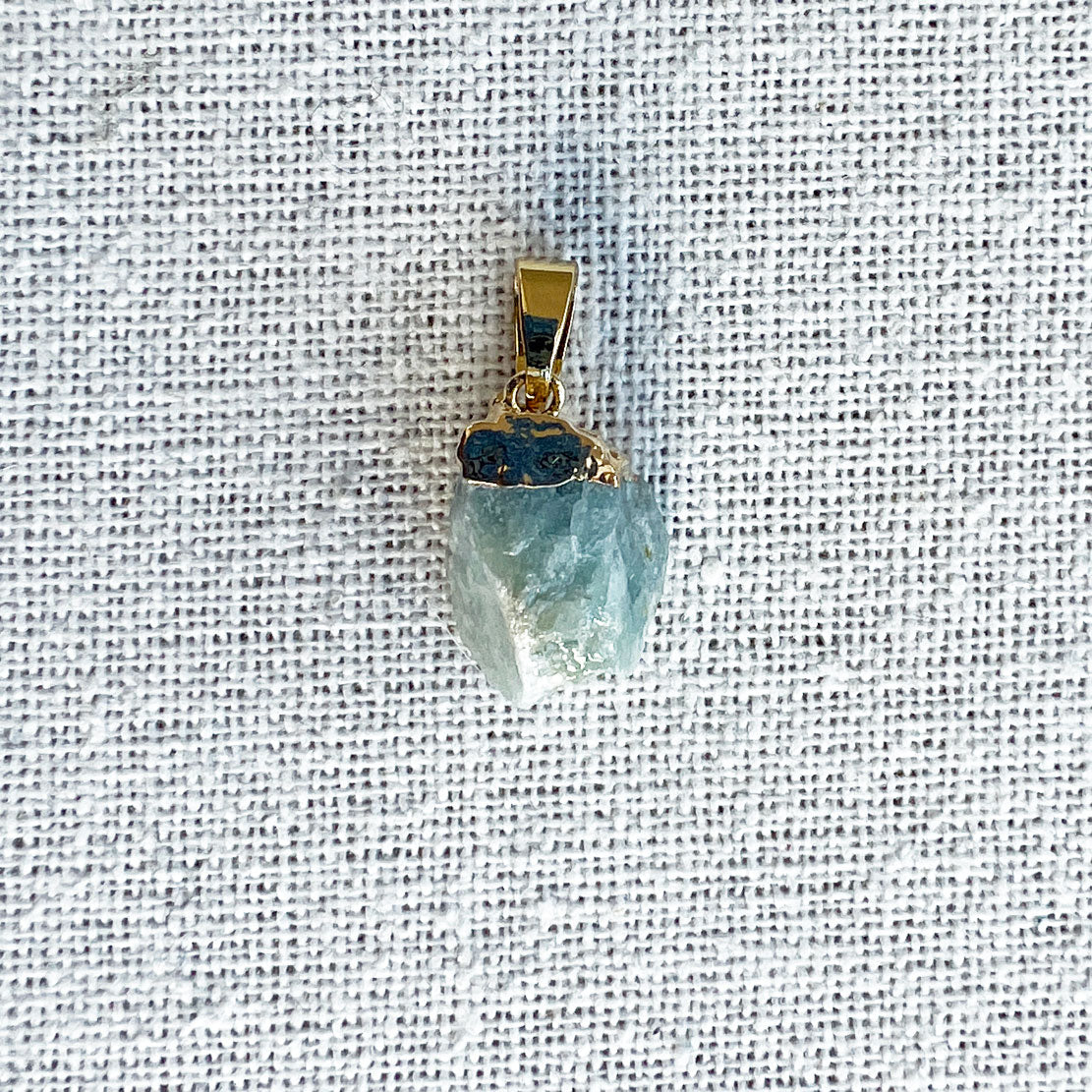 Aquamarine Pendant, Connector Gold