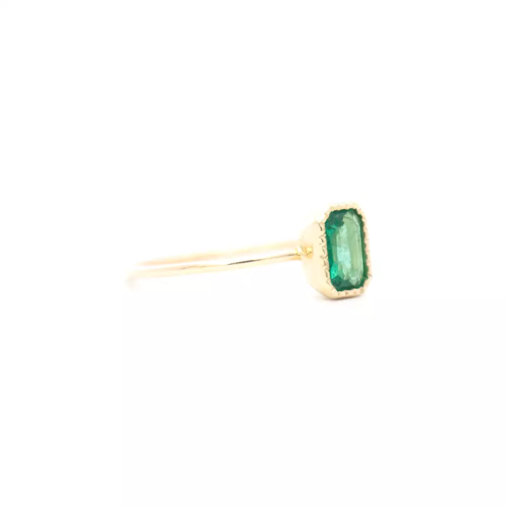 Emerald-Cut Green Emerald Wisp Ring