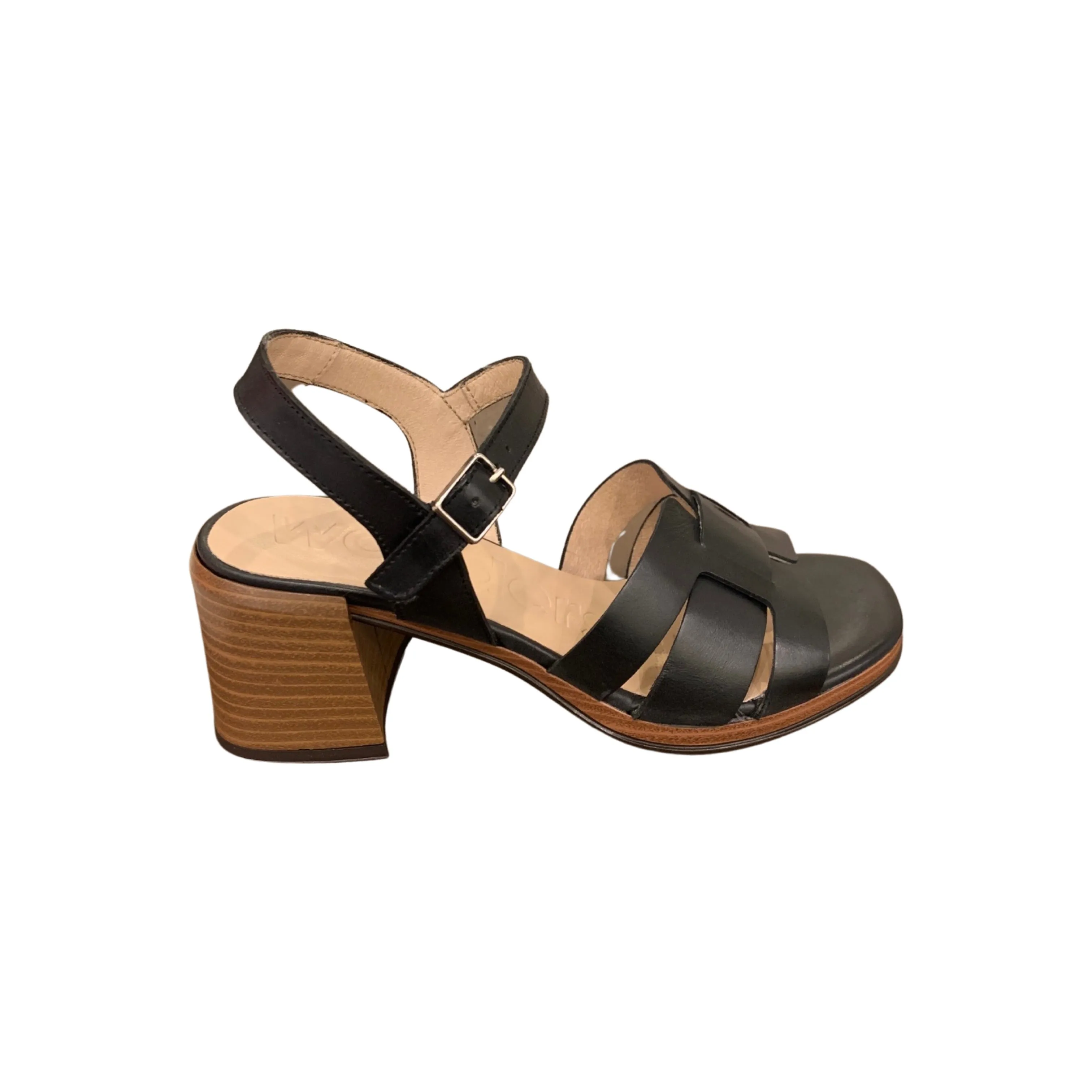 F7705 Black Sandal