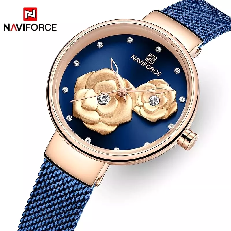 Ladies Stylish Metallic Bracelet Watch