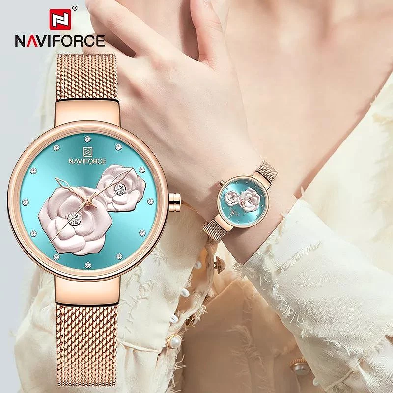 Ladies Stylish Metallic Bracelet Watch