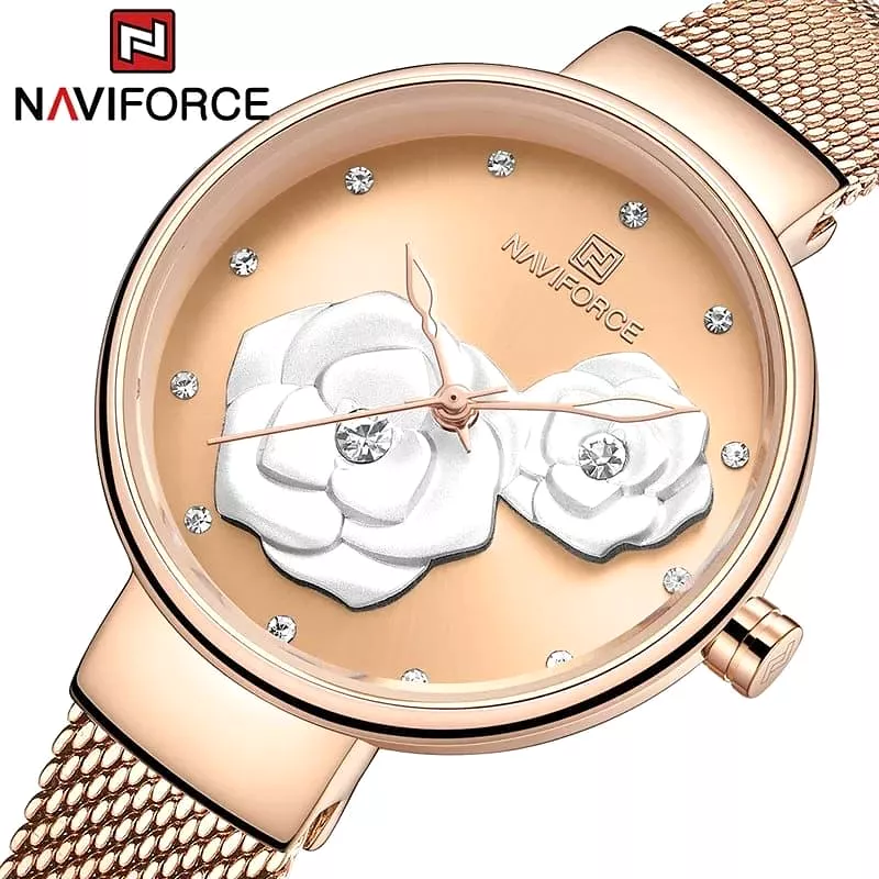 Ladies Stylish Metallic Bracelet Watch