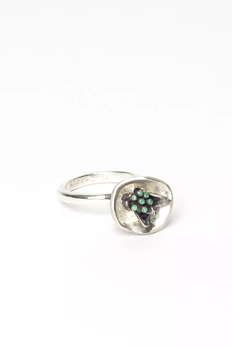 Mallow Emerald Ring