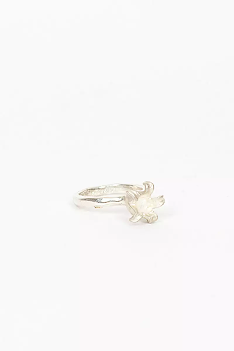 Valeria Flower Ring